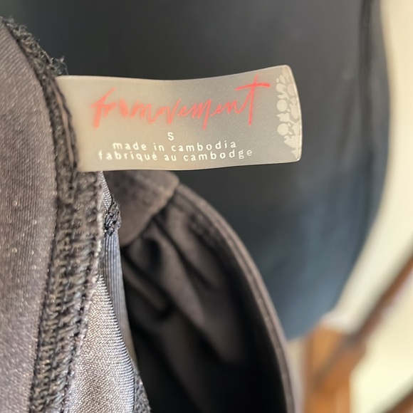Free People Movement leggings size small. Grey - Picture 3 of 7